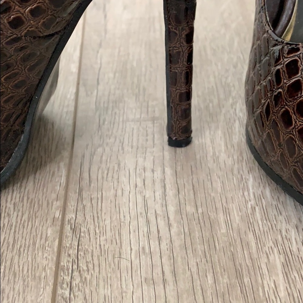 Shoe Dazzle Brown Patterned Heels - image 4
